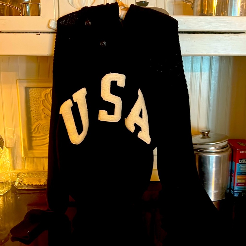 Polo Ralph Lauren Sweater. Color Navy, Size Medium